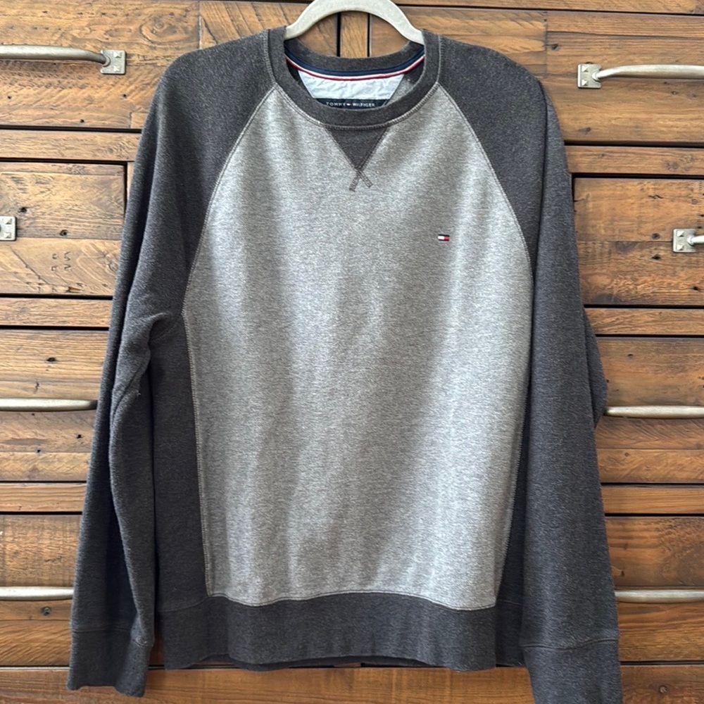 Tommy Hilfiger Men's Two Tone Gray Sweatshirt